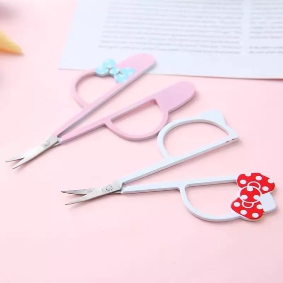 Eyebrow trimmer scissors small bow cartoon hello Kitty my melody pink red - Picture 5 of 11